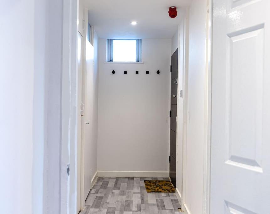 2 Bed With Free Parking Apartman London Kültér fotó