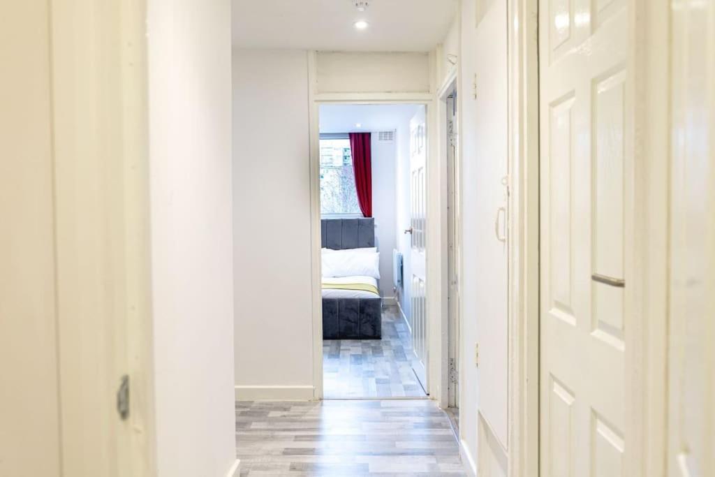2 Bed With Free Parking Apartman London Kültér fotó